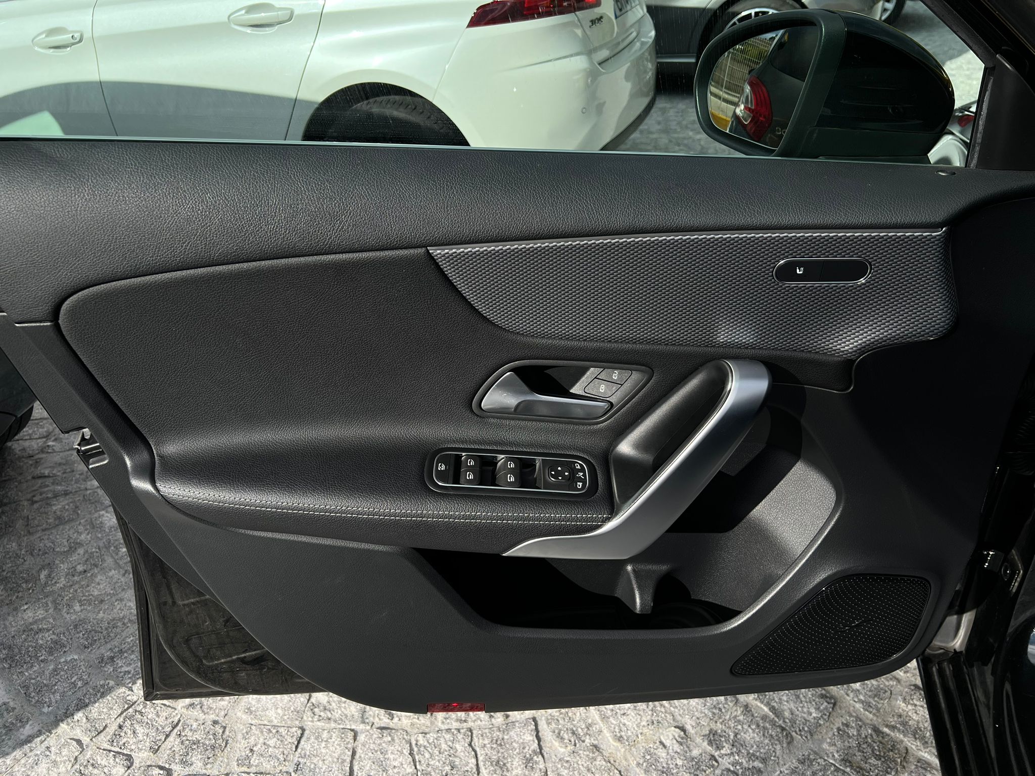 MERCEDES A180 URBAN - Image 10