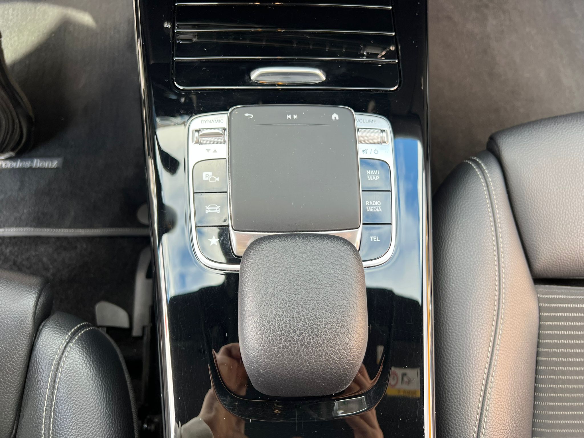 MERCEDES A180 URBAN - Image 16