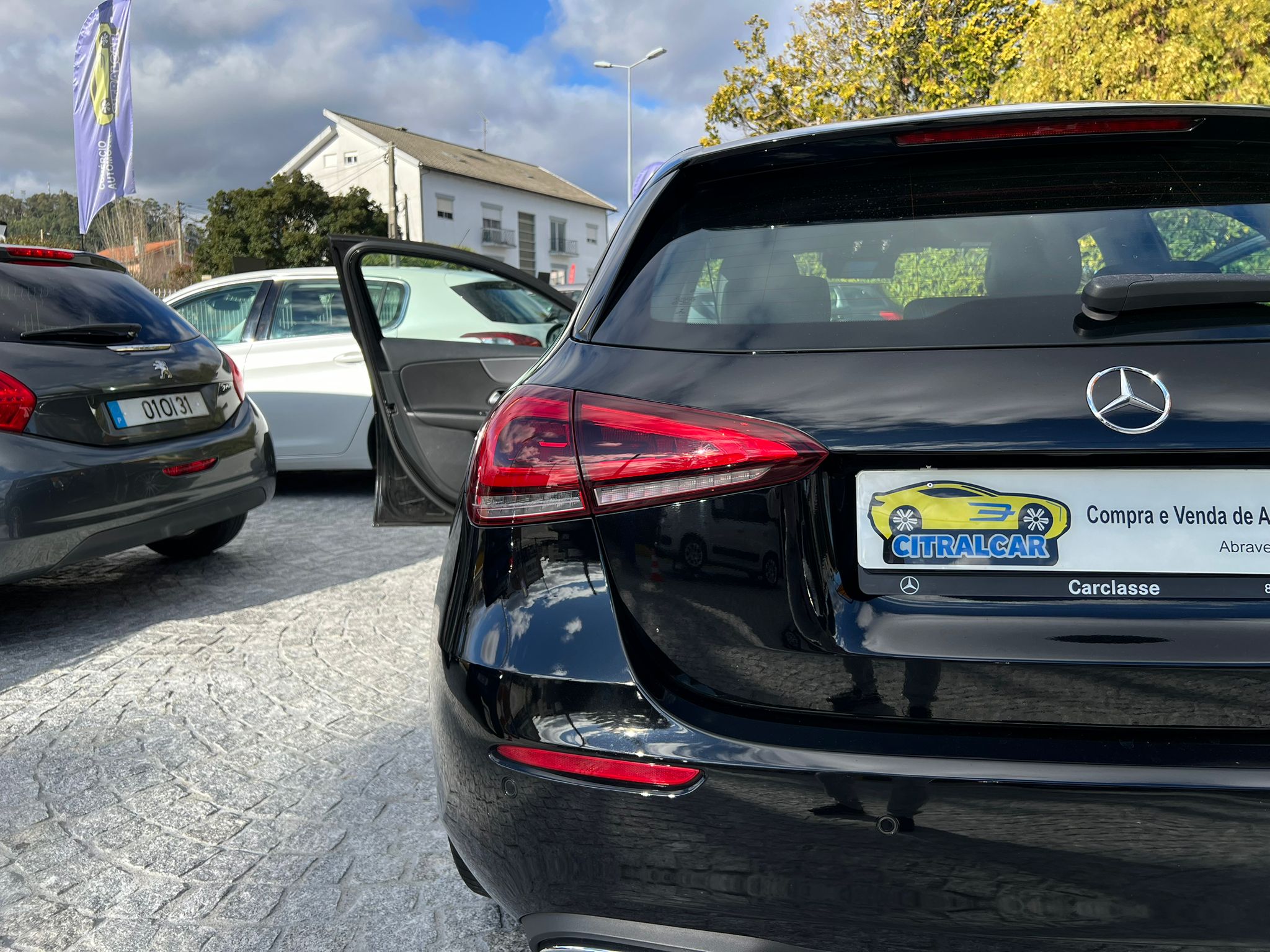 MERCEDES A180 URBAN - Image 23